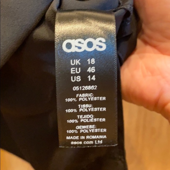 ASOS - Black Long Sleeve Sheer Cold Shoulder Blouse - 14 - Picture 4 of 5